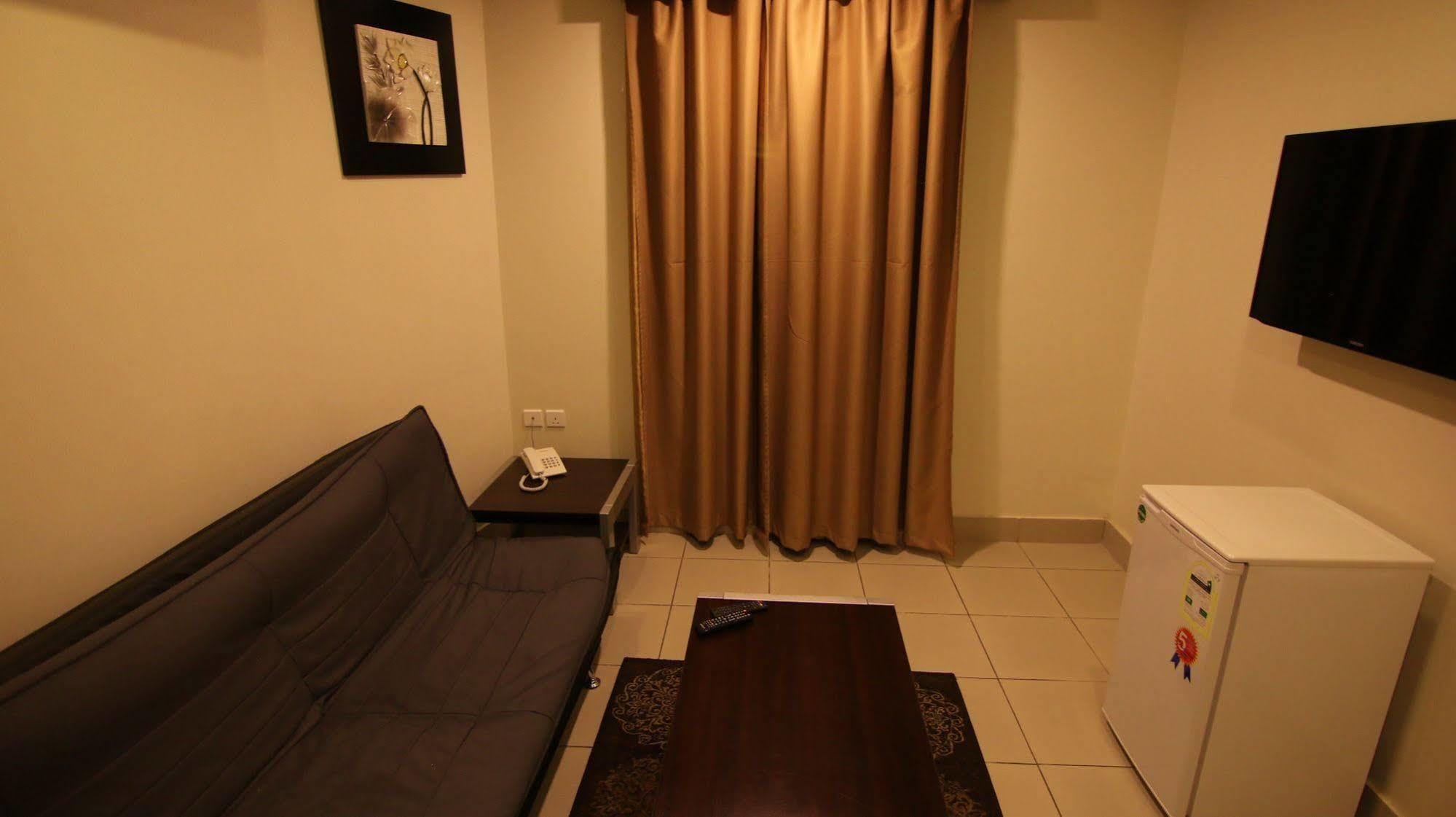 Stars Home Suites Hotel - Al Hamra Jidda Exteriör bild